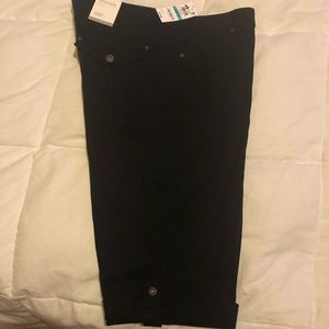 Style& co black stretchy Bermuda shorts NWT